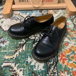 Doc Martens 1461 leather 3-eye Oxfords